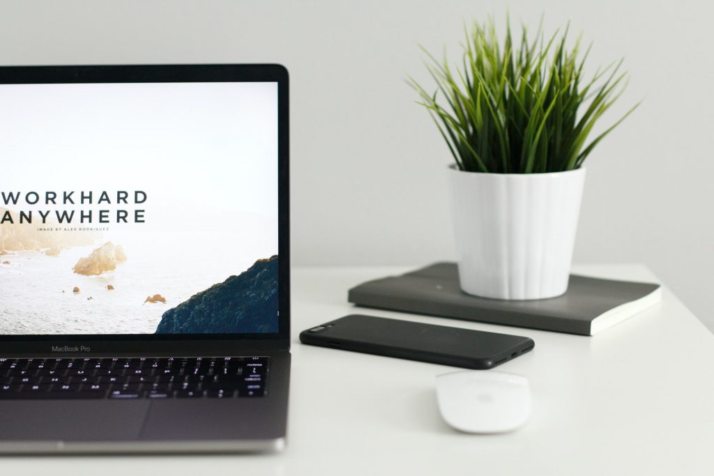 Laptop for hosting Joomla